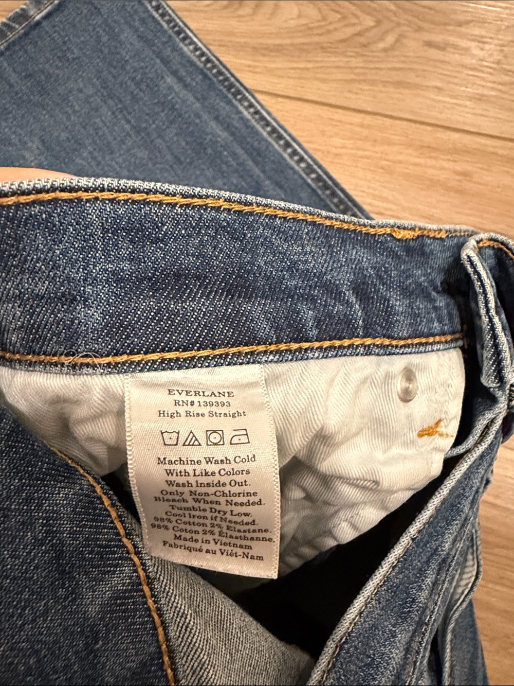 Everlane High Rise Straight Jean - Picture 4 of 4